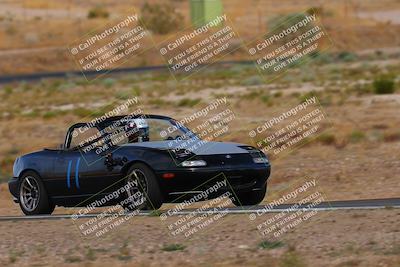 media/Jun-01-2025-CalClub SCCA (Sun) [[eae223c5dd]]/Group 1/Track Event 5/